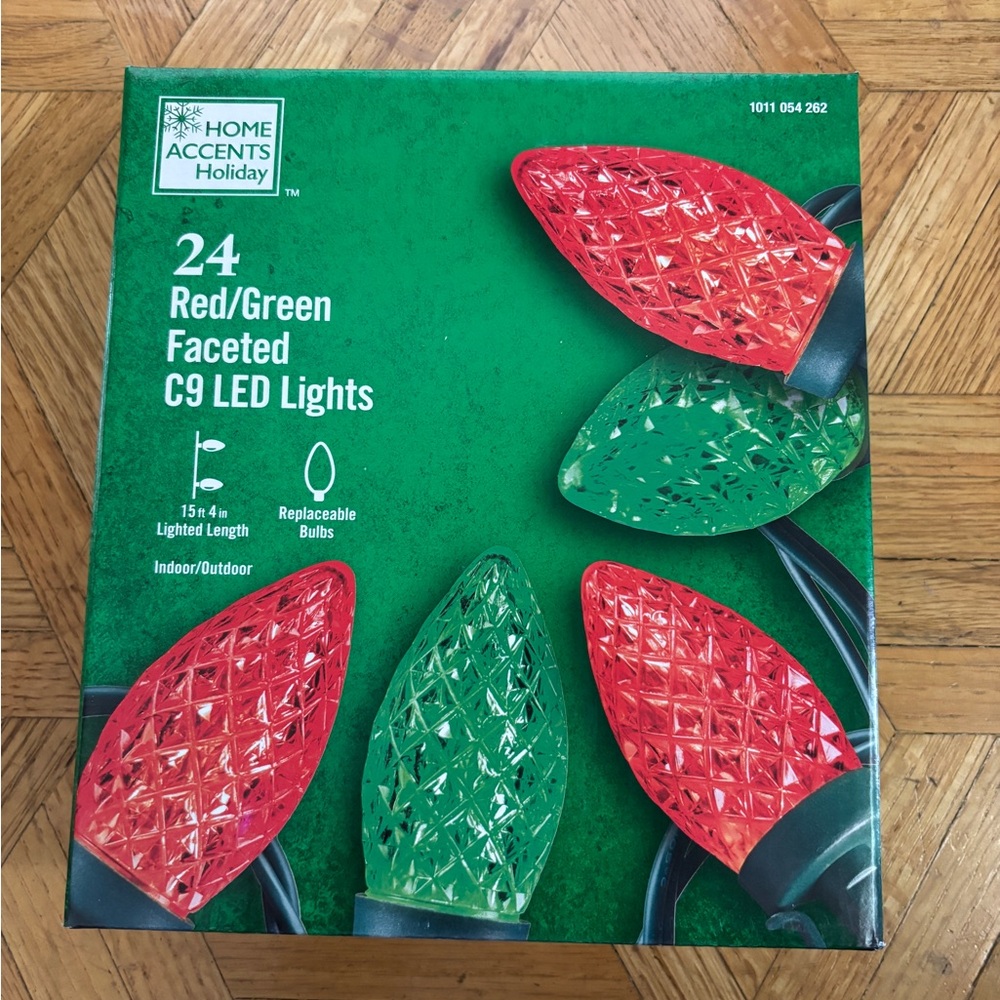 24xt Red/Green C9 LED Faceted Christmas Lights